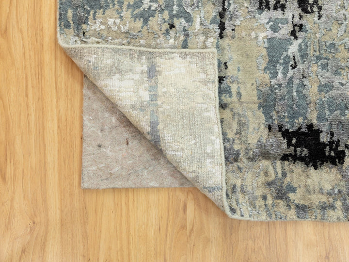 2'5" x 9'9" New Hand Knotted Grey Wool & Silk Runner Oriental Rug - MOA10258498