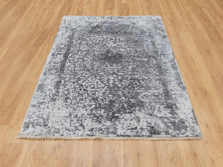 4'1" x 6'0" New Hand Knotted Grey Wool & Pure Silk Rectangle Oriental Rug - MOA10258553