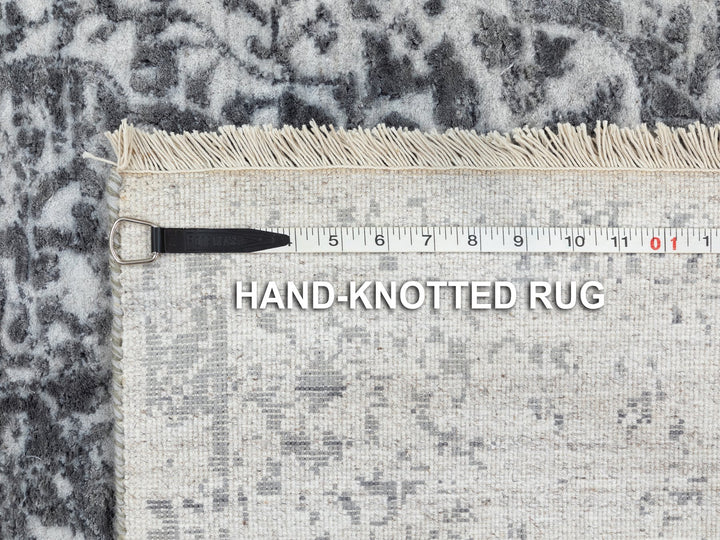 4'1" x 6'0" New Hand Knotted Grey Wool & Pure Silk Rectangle Oriental Rug - MOA10258553