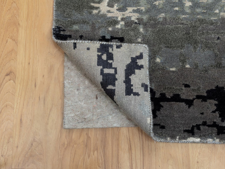 2'8" x 10'3" New Hand Knotted Grey Wool & Silk Runner Oriental Rug - MOA10258566