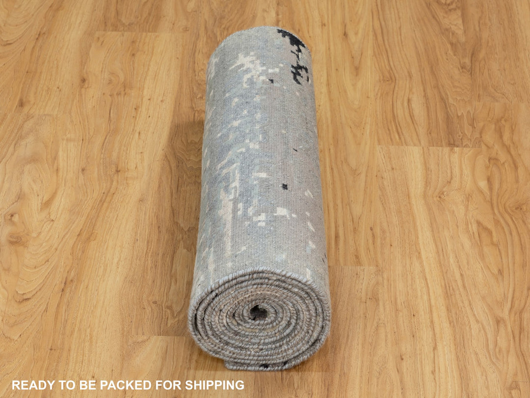 2'8" x 10'3" New Hand Knotted Grey Wool & Silk Runner Oriental Rug - MOA10258566