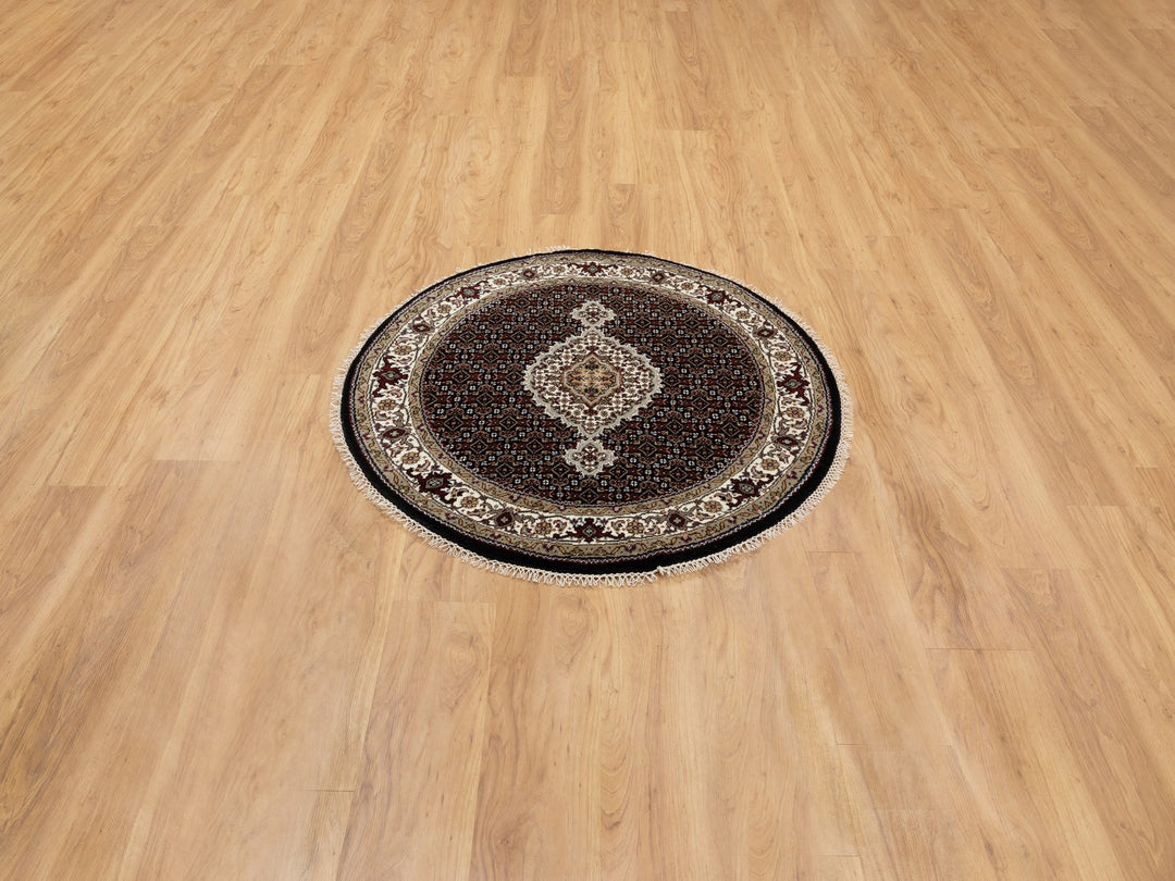 4'0" x 4'1" New Hand Knotted Black Wool Round Oriental Rug - MOA10258685