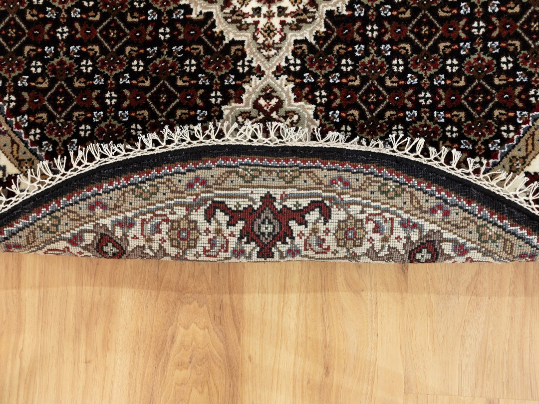 4'0" x 4'1" New Hand Knotted Black Wool Round Oriental Rug - MOA10258685