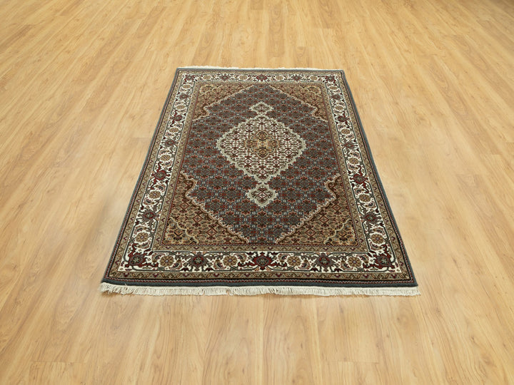 4'1" x 6'0" New Hand Knotted Grey Wool Rectangle Oriental Rug - MOA10258806