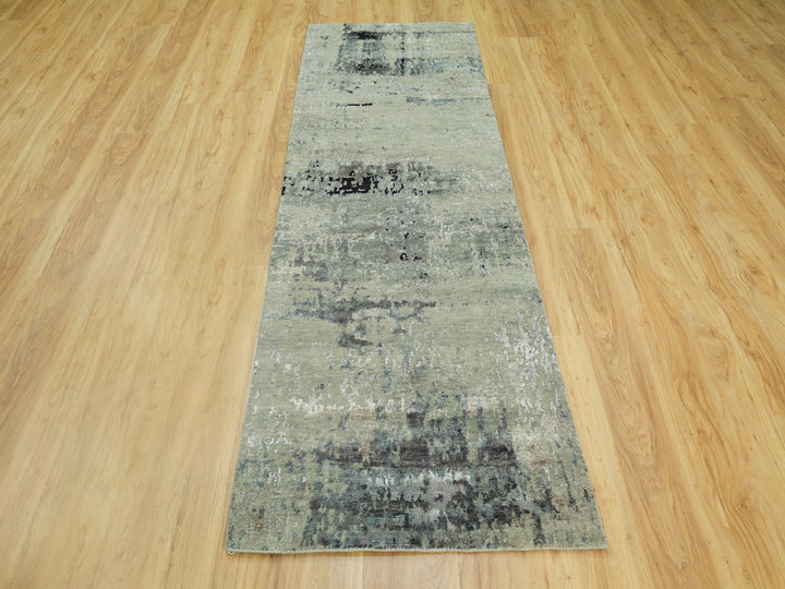2'8" x 7'10" New Hand Knotted Grey Wool & Silk Runner Oriental Rug - MOA10258877