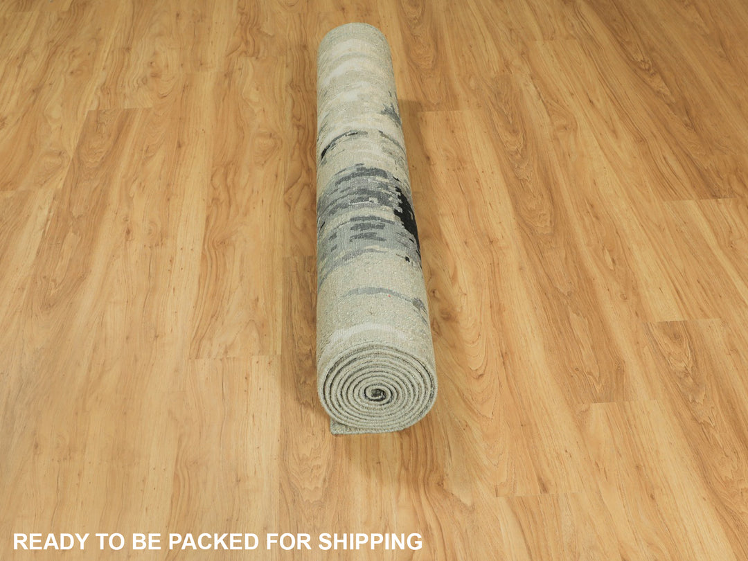 4'0" x 10'0" New Hand Knotted Grey Wool & Silk Runner Oriental Rug - MOA10258880