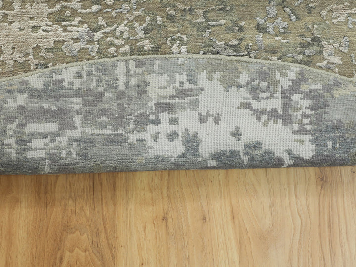 7'0" x 7'0" New Hand Knotted Grey Wool & Silk Round Oriental Rug - MOA10258885