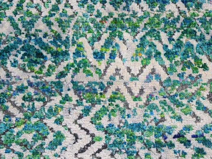 8'10" x 12'0" New Hand Knotted Ivory Wool & Sari Silk Rectangle Oriental Rug - MOA10259224