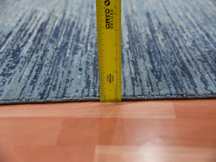 2'6" x 8'4" New Hand Knotted Blue Wool Runner Oriental Rug - MOA10259236
