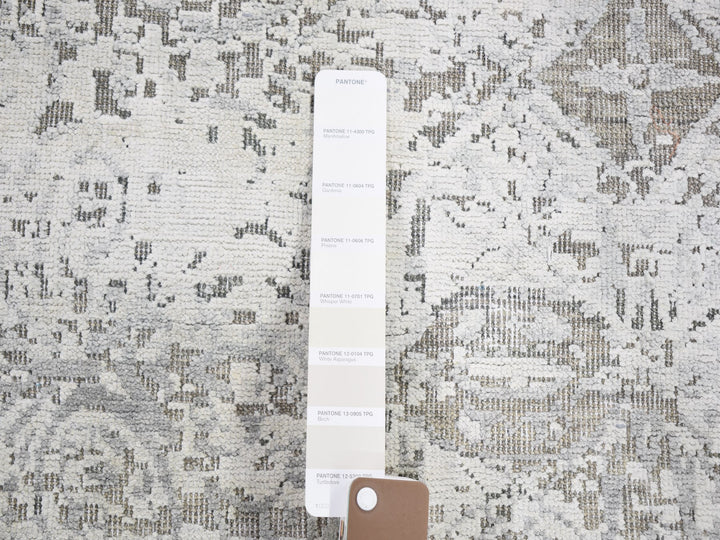 8'10" x 12'0" New Hand Knotted Ivory Wool & Silk Rectangle Oriental Rug - MOA10259248
