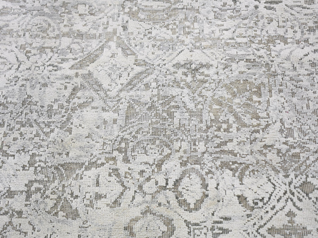 8'10" x 12'0" New Hand Knotted Ivory Wool & Silk Rectangle Oriental Rug - MOA10259248