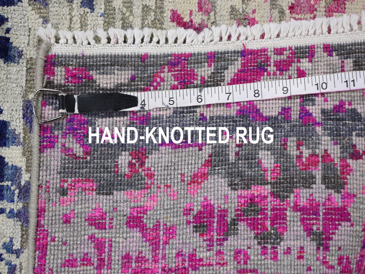 2'0" x 2'0" New Hand Knotted Pink Wool & Silk Rectangle Oriental Rug - MOA10259283