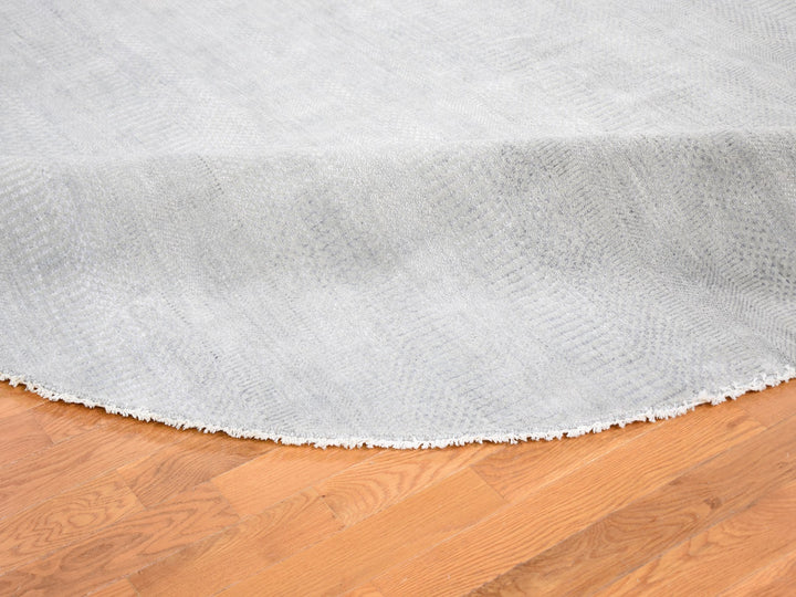7'10" x 7'10" New Hand Knotted Grey Wool & Silk Round Oriental Rug - MOA10259315