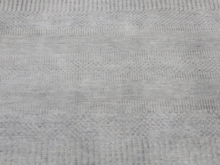 7'10" x 7'10" New Hand Knotted Grey Wool & Silk Round Oriental Rug - MOA10259315
