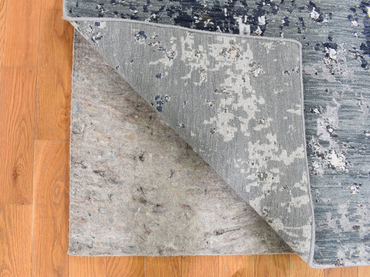 2'6" x 10'0" New Hand Knotted Grey Wool & Silk Runner Oriental Rug - MOA10259348
