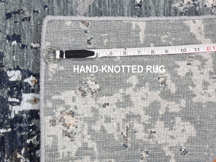 2'6" x 10'0" New Hand Knotted Grey Wool & Silk Runner Oriental Rug - MOA10259348
