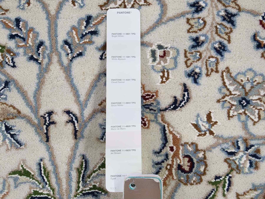4'2" x 4'2" New Hand Knotted Ivory Wool & Silk Round Oriental Rug - MOA10259413