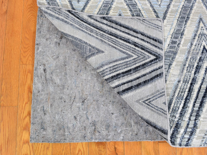 8'9" x 12'2" New Hand Knotted Grey Wool & Silk Rectangle Oriental Rug - MOA10259437