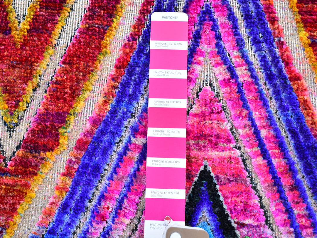 2'0" x 3'0" New Hand Knotted Pink Wool & Silk Rectangle Oriental Rug - MOA10259551