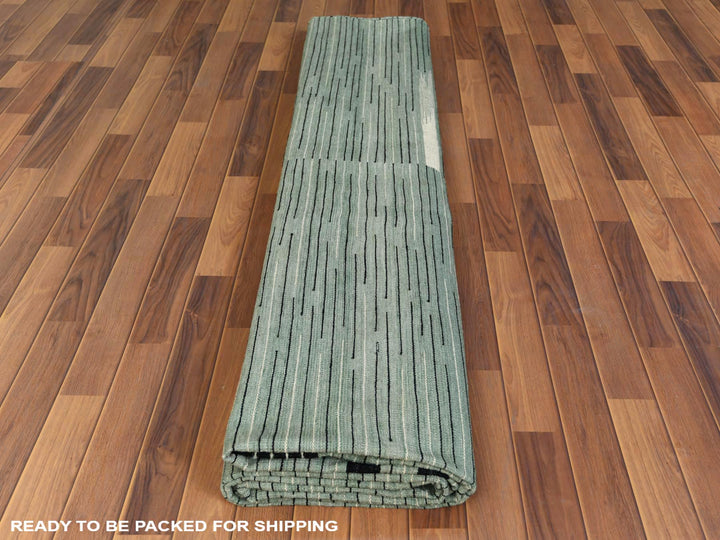 12'6" x 15'0" New Hand Woven Green Wool Rectangle Oriental Rug - MOA10260034