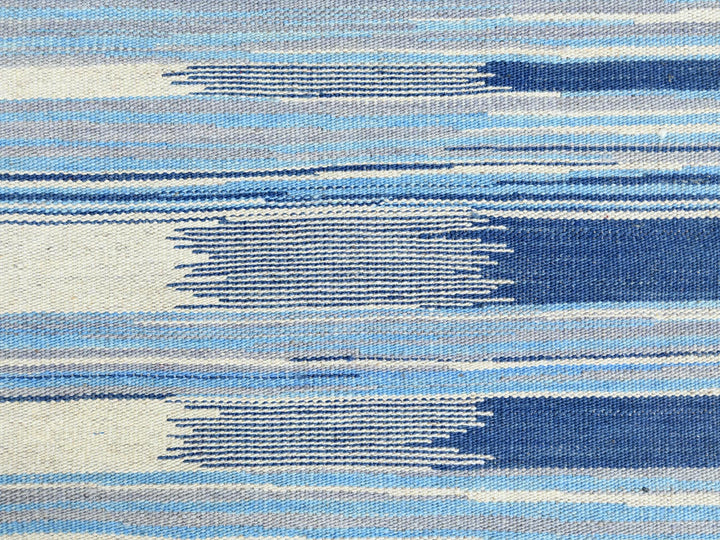 10'5" x 13'10" New Hand Woven Blue Wool Rectangle Oriental Rug - MOA10260108