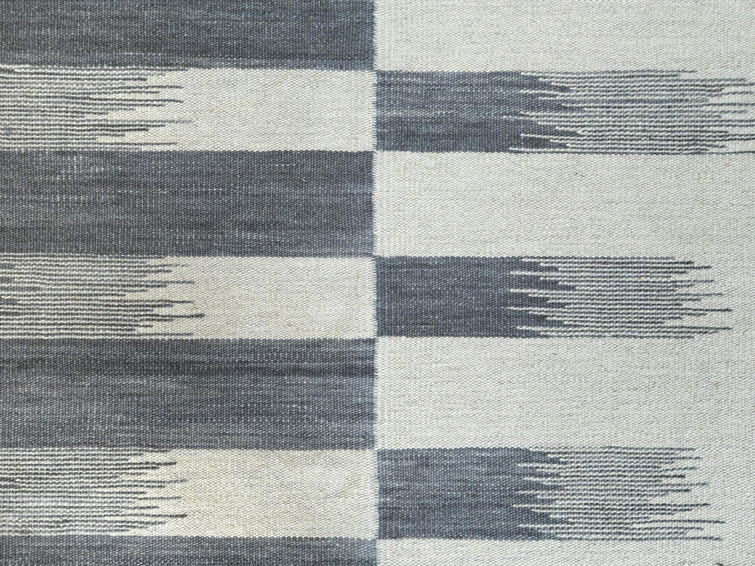 8'2" x 9'10" New Hand Woven Grey Wool Rectangle Oriental Rug - MOA10260121