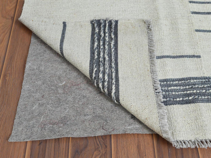 6'5" x 9'0" New Hand Woven Grey Wool Rectangle Oriental Rug - MOA10260123