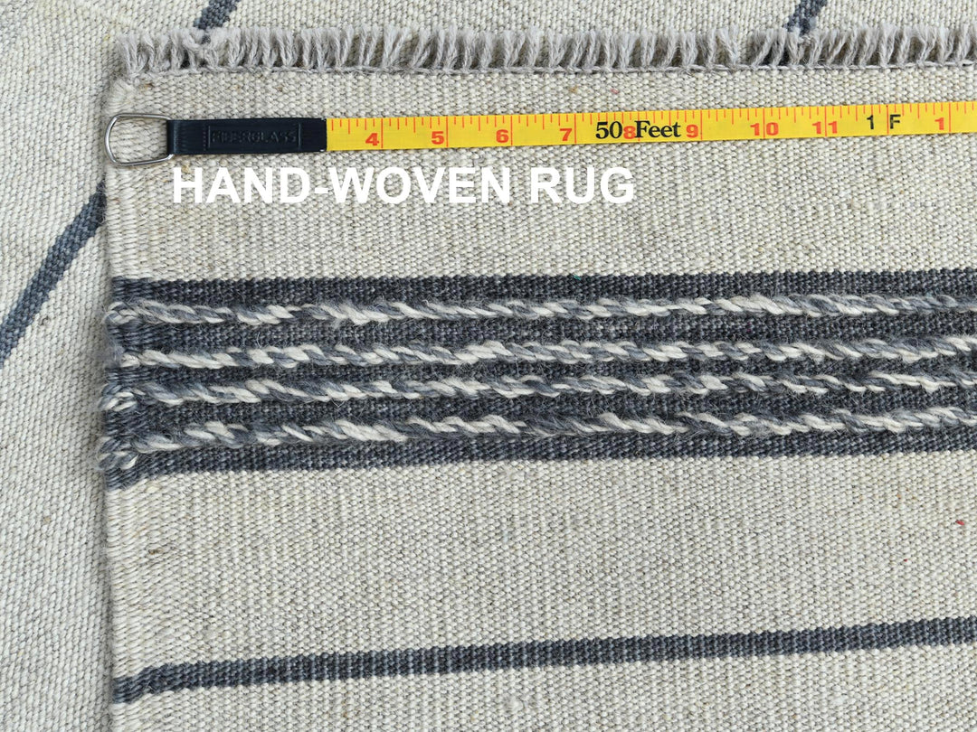 6'5" x 9'0" New Hand Woven Grey Wool Rectangle Oriental Rug - MOA10260123