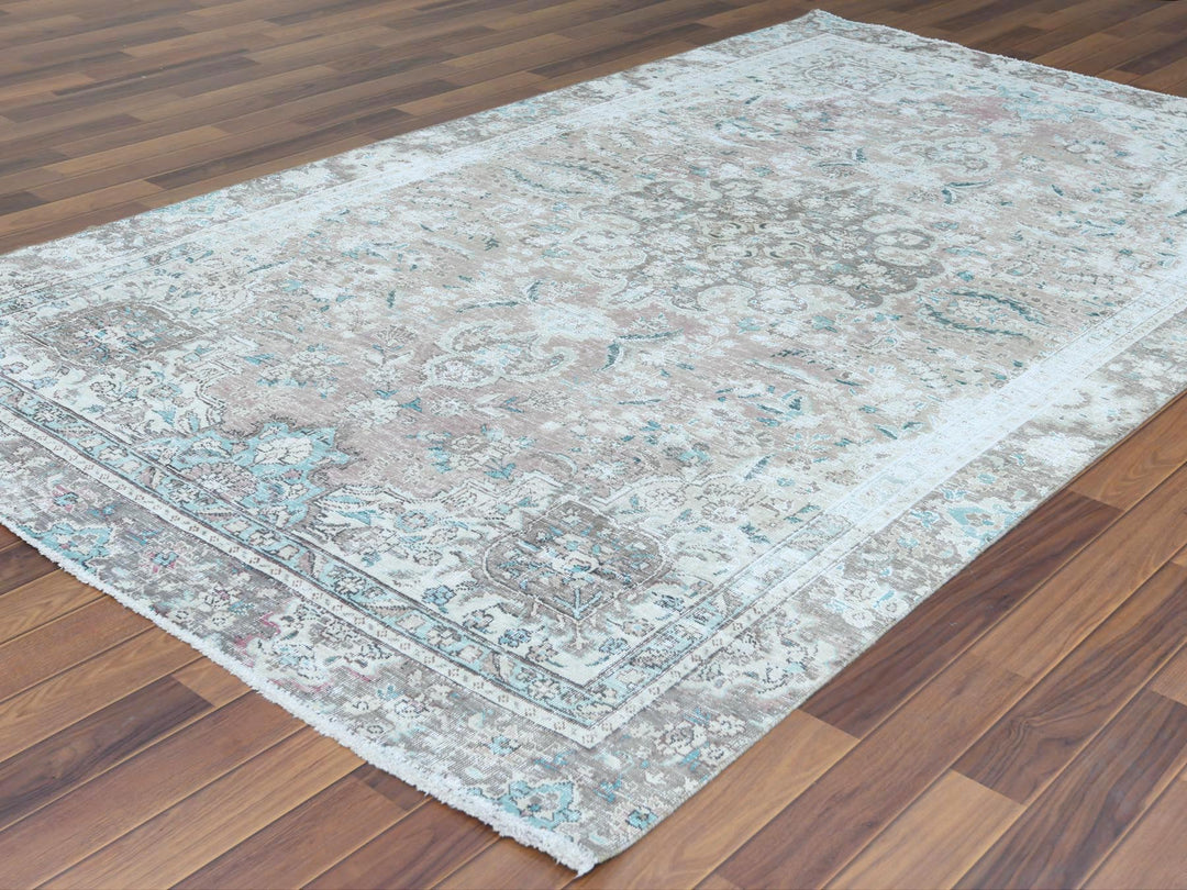 5'10" x 9'5" Vintage Hand Knotted Red Worn Wool Rectangle Oriental Rug - MOA10260193