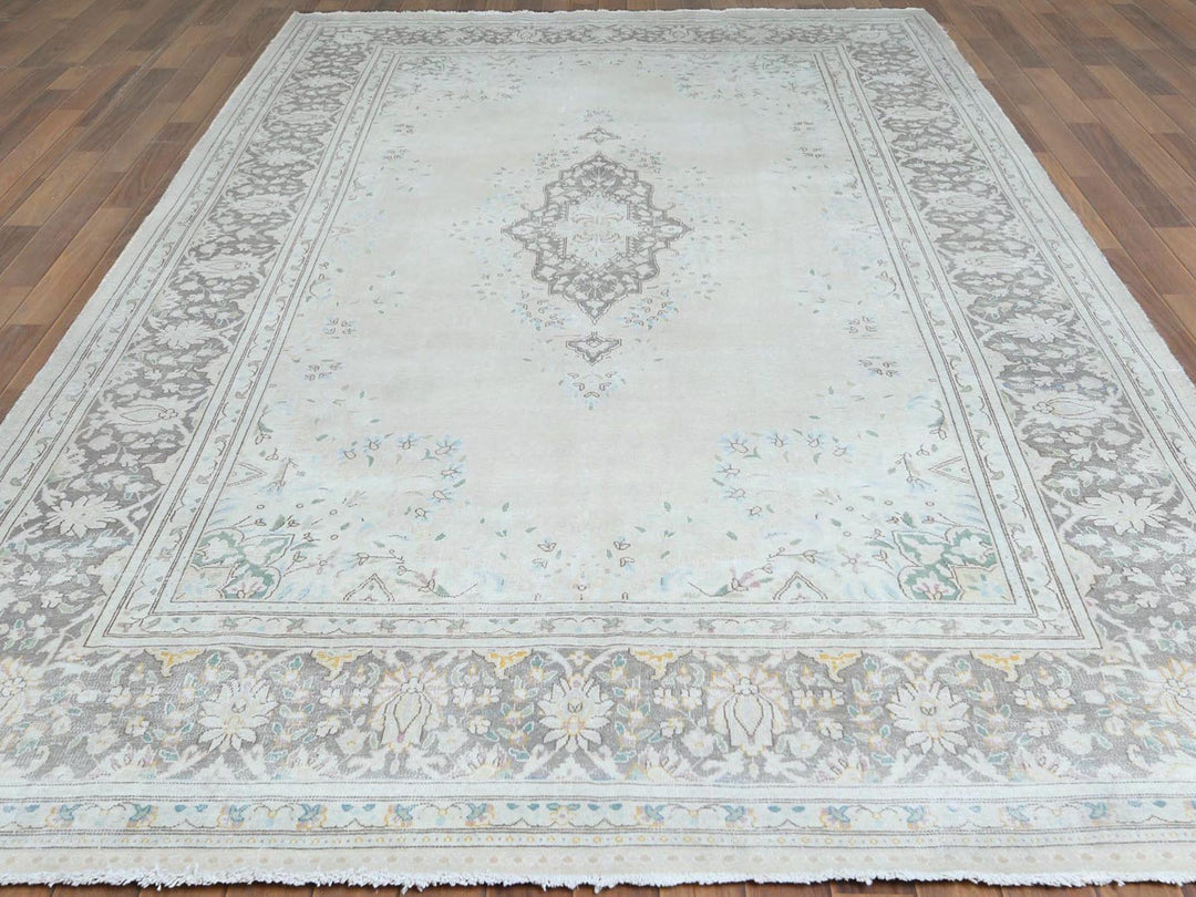 6'9" x 10'10" Vintage Hand Knotted Grey Worn Wool Rectangle Oriental Rug - MOA10261338