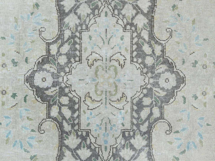 6'9" x 10'10" Vintage Hand Knotted Grey Worn Wool Rectangle Oriental Rug - MOA10261338