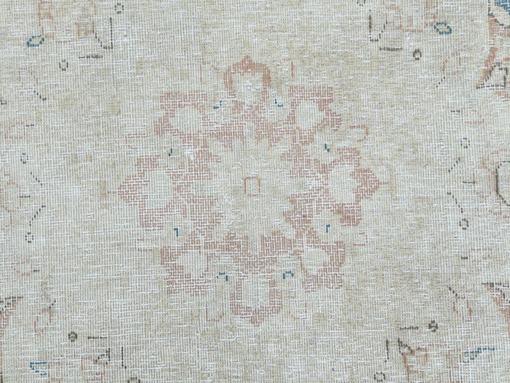 9'8" x 12'7" Vintage Hand Knotted Brown Worn Wool Rectangle Oriental Rug - MOA10261404