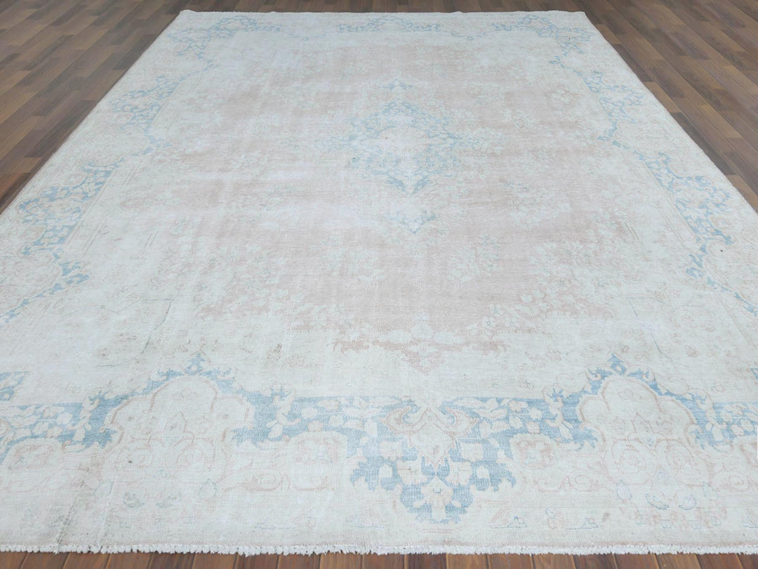 9'9" x 13'3" Vintage Hand Knotted Pink Worn Wool Rectangle Oriental Rug - MOA10261735