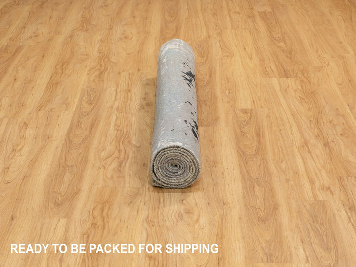 4'1" x 10'0" New Hand Knotted Grey Wool & Silk Runner Oriental Rug - MOA10262025