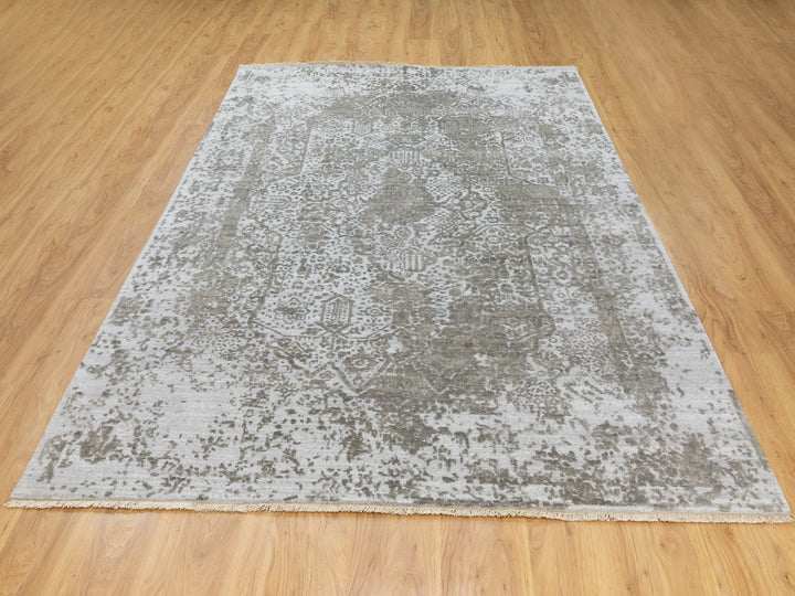 6'0" x 9'0" New Hand Knotted Grey Wool & Pure Silk Rectangle Oriental Rug - MOA10262057