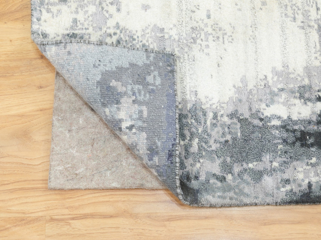 2'5" x 8'0" New Hand Knotted Ivory Wool & Silk Runner Oriental Rug - MOA10262070