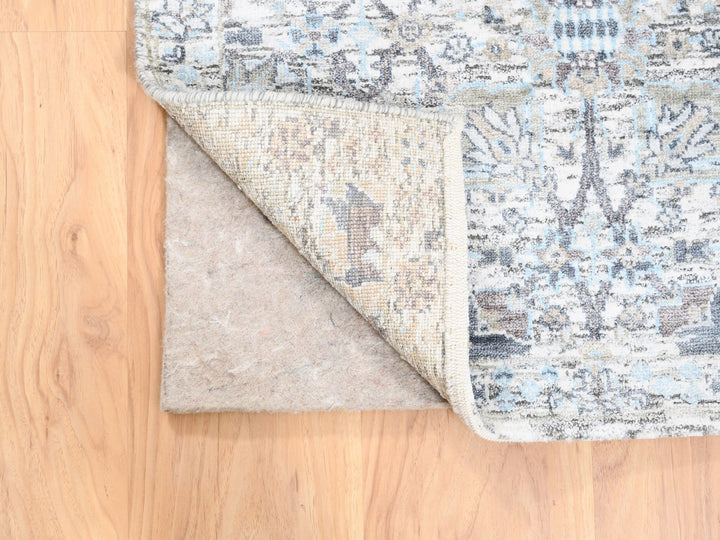2'6" x 8'2" New Hand Knotted Ivory Wool & Silk Runner Oriental Rug - MOA10262289