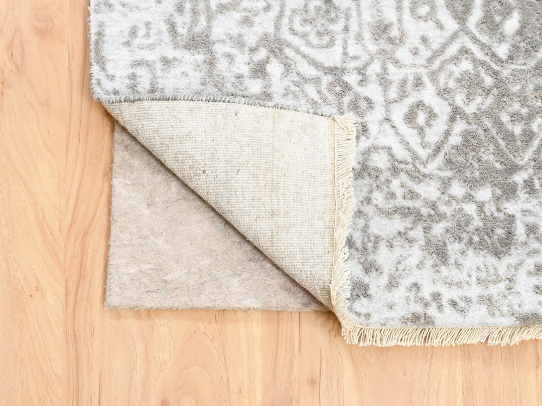 2'7" x 10'0" New Hand Knotted Grey Wool & Pure Silk Runner Oriental Rug - MOA10262361