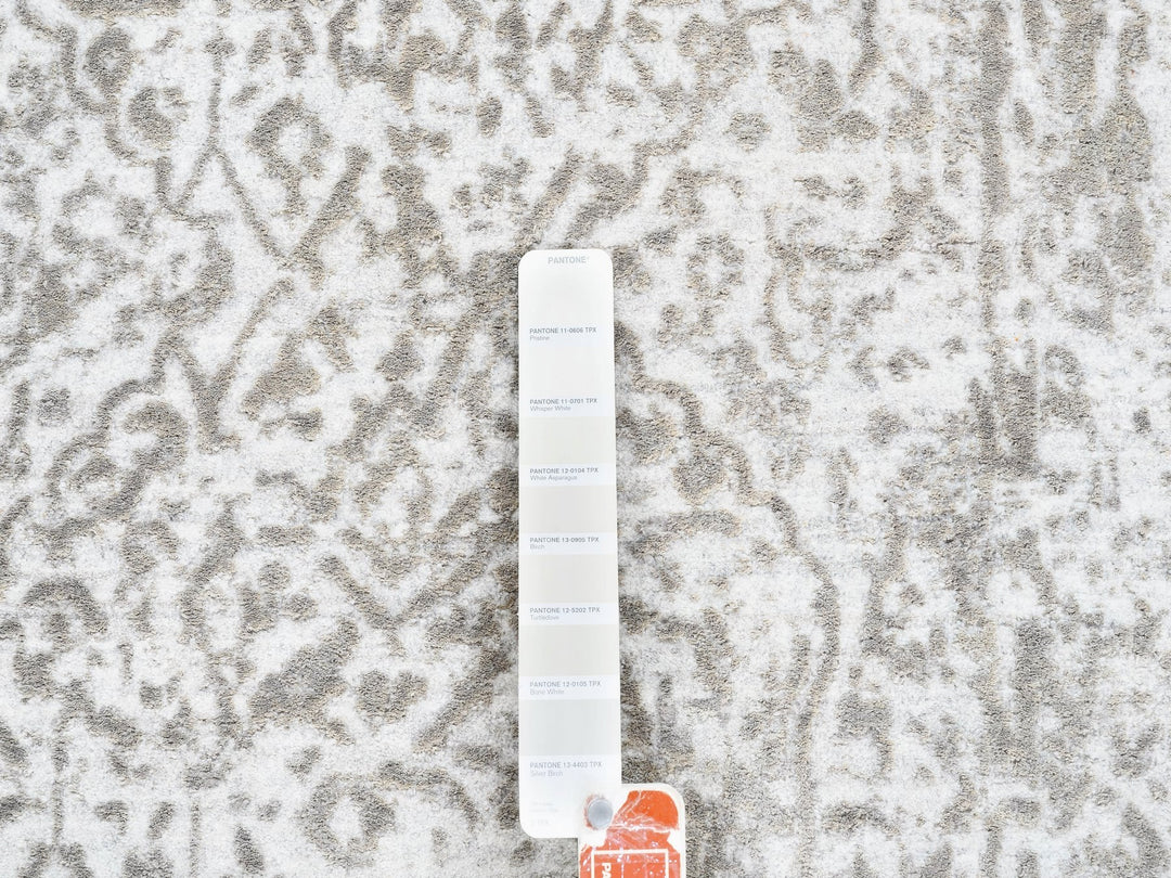 2'7" x 10'0" New Hand Knotted Grey Wool & Pure Silk Runner Oriental Rug - MOA10262361