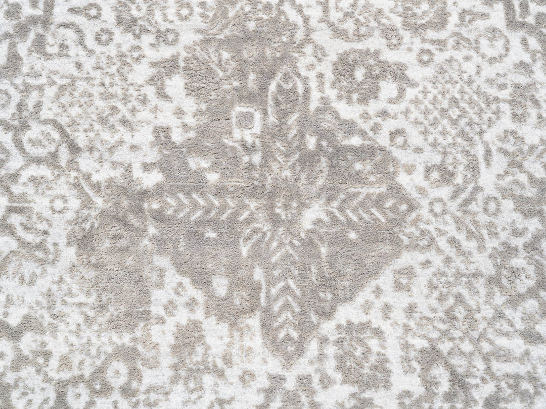 10'0" x 10'0" New Hand Knotted Ivory Wool & Pure Silk Round Oriental Rug - MOA10262368