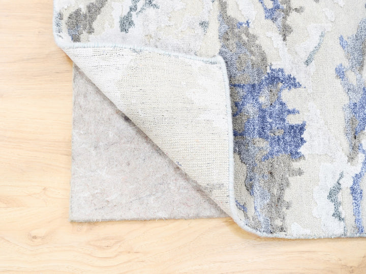 2'7" x 8'0" New Hand Knotted Grey Wool & Silk Runner Oriental Rug - MOA10262434