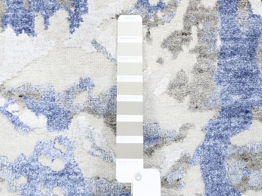 2'7" x 8'0" New Hand Knotted Grey Wool & Silk Runner Oriental Rug - MOA10262434