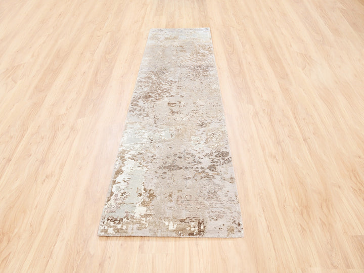2'9" x 10'0" New Hand Knotted Beige Wool & Silk Runner Oriental Rug - MOA10262437
