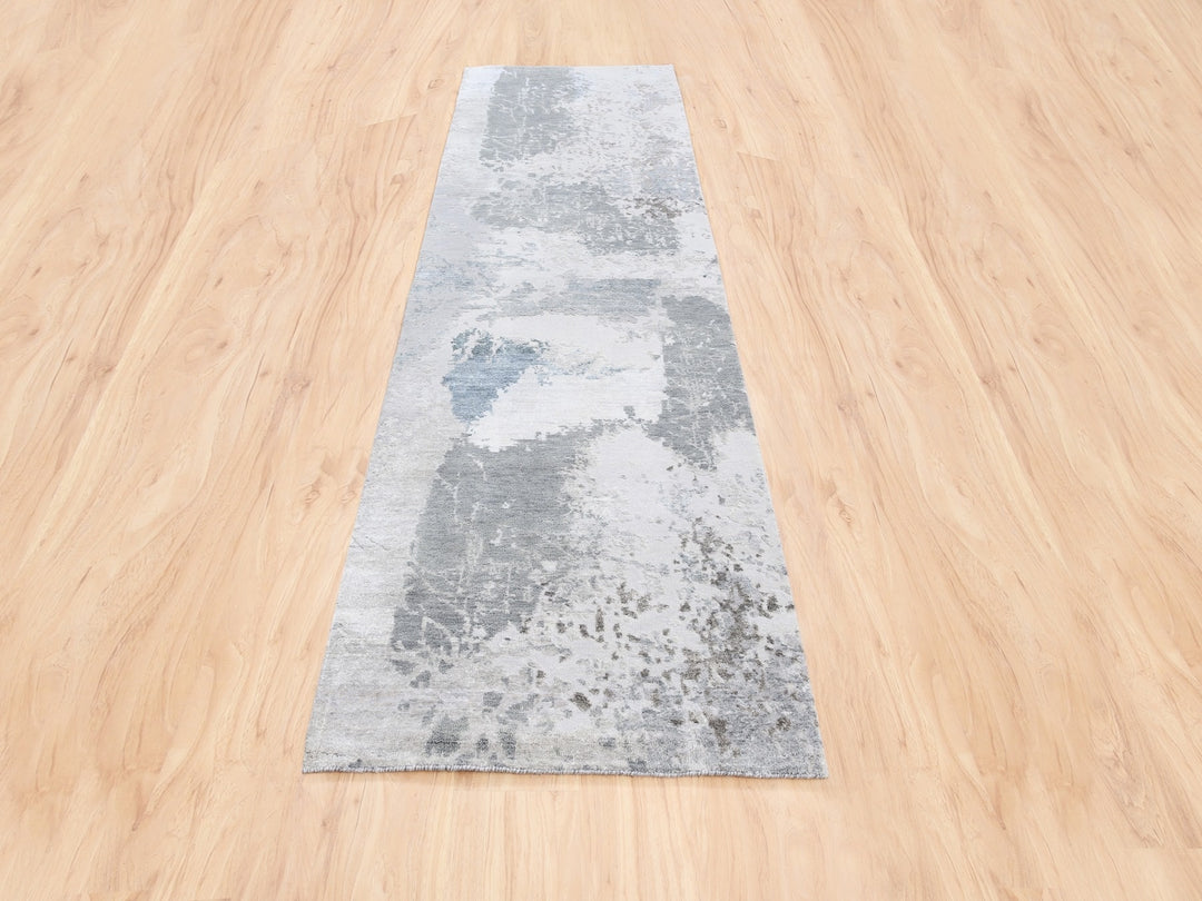 2'9" x 10'0" New Hand Knotted Grey Wool & Silk Runner Oriental Rug - MOA10262438