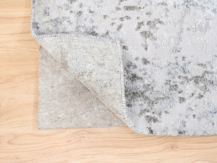 2'9" x 10'0" New Hand Knotted Grey Wool & Silk Runner Oriental Rug - MOA10262438