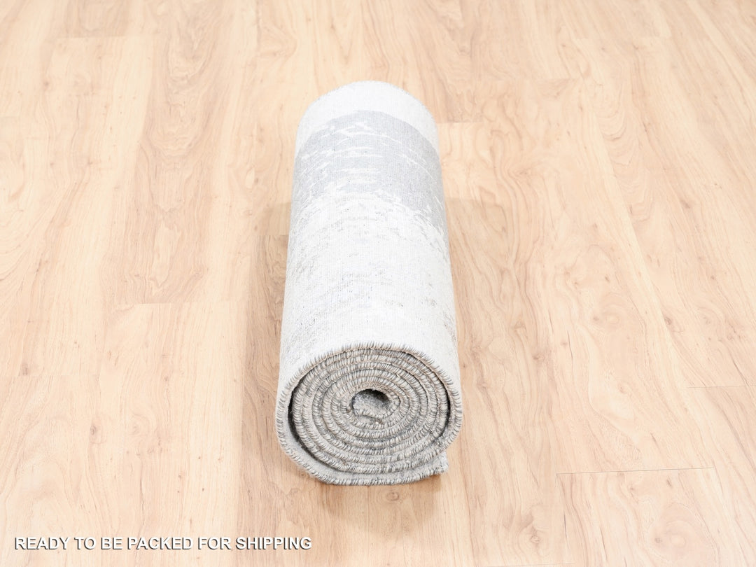 2'9" x 10'0" New Hand Knotted Grey Wool & Silk Runner Oriental Rug - MOA10262438