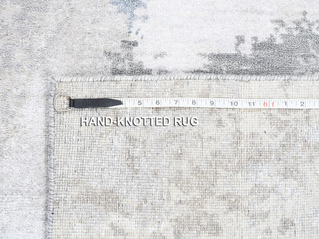 2'9" x 10'0" New Hand Knotted Grey Wool & Silk Runner Oriental Rug - MOA10262438
