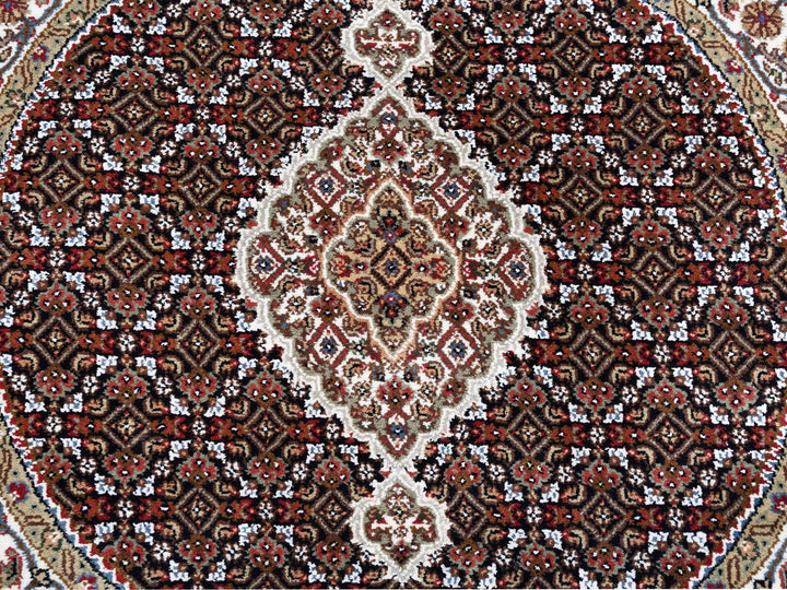 4'2" x 4'2" New Hand Knotted Black Wool Round Oriental Rug - MOA10262446