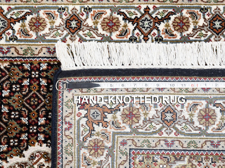 3'10" x 6'0" New Hand Knotted Black Wool Rectangle Oriental Rug - MOA10262488