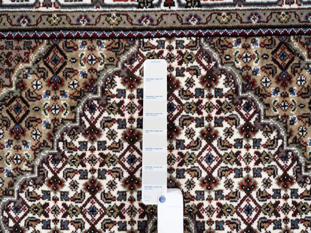 3'8" x 6'0" New Hand Knotted Ivory Wool Rectangle Oriental Rug - MOA10262489
